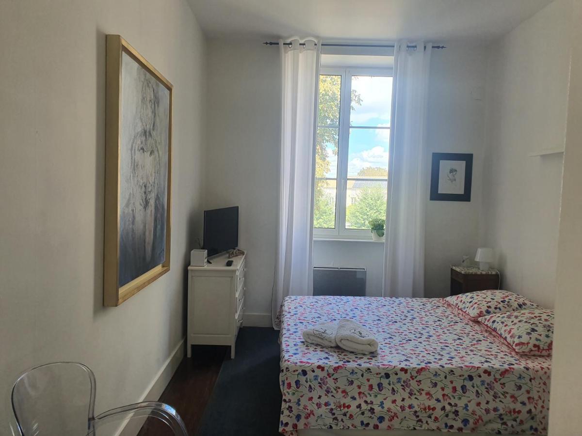 Maison Laurenza 2 chambres d'hôtes Saint-Jean-de-Liversay Extérieur photo